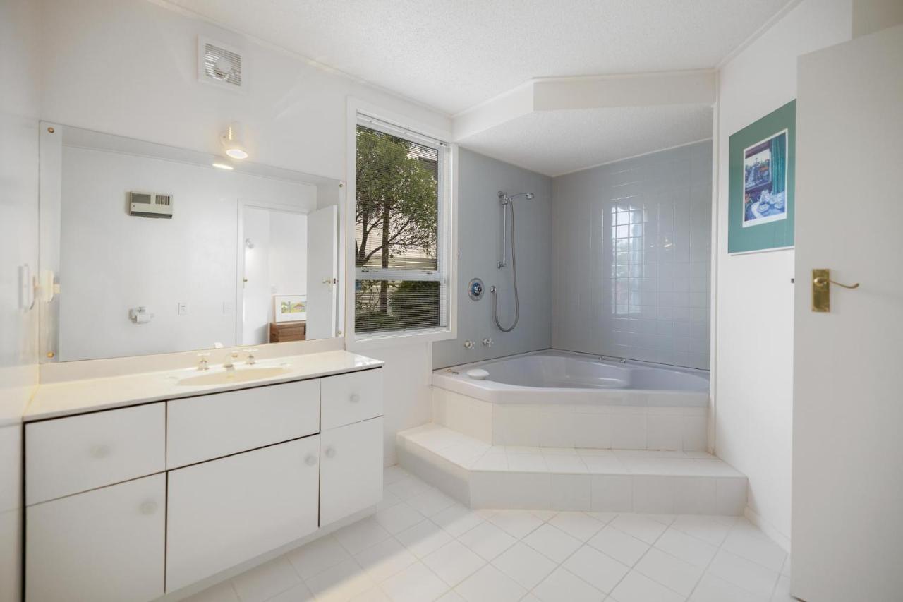 Appartamento Charming Views Wanaka Esterno foto
