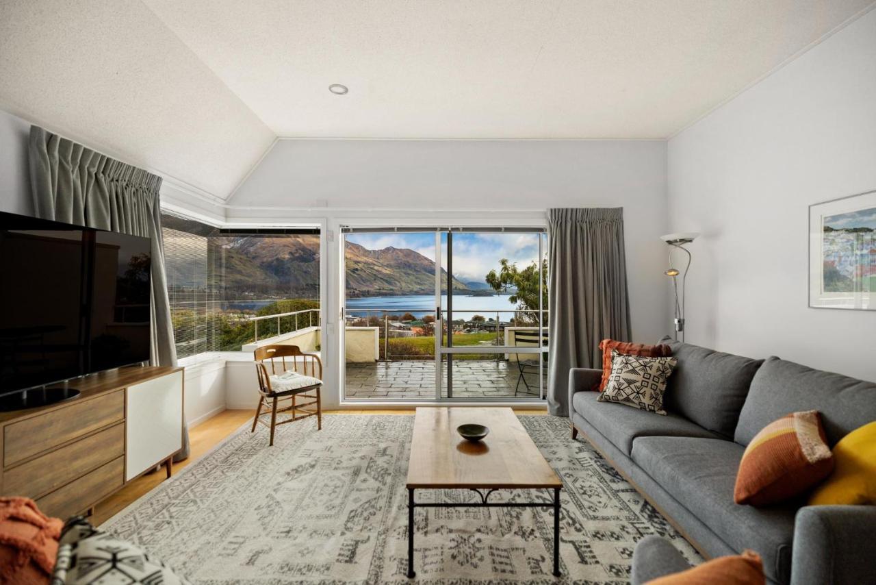 Appartamento Charming Views Wanaka Esterno foto